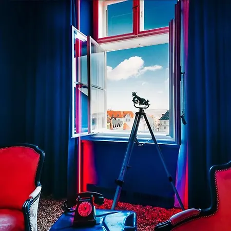 Anybody - Awarded Hotel
